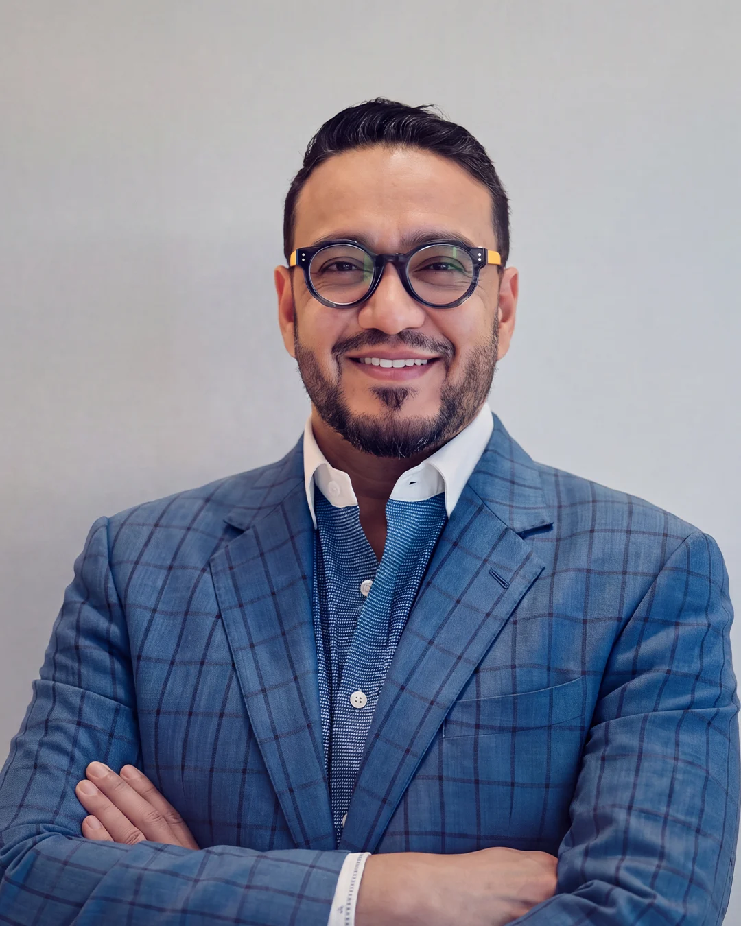 Abdulla Ajmal wearing Rotoris Astonia