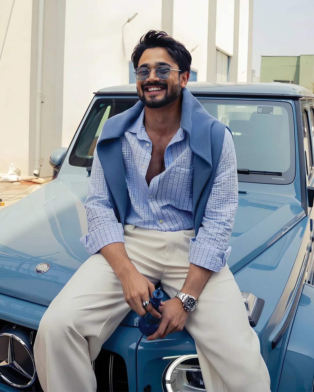 Bhuvan Bam wearing Rotoris Astonia