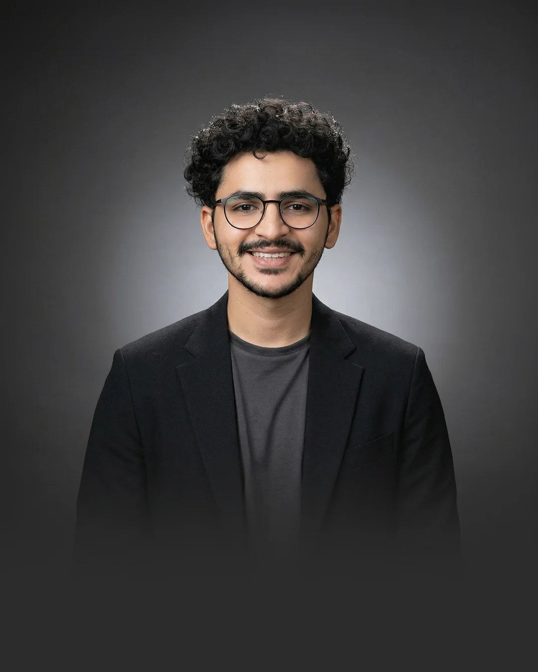 Ayush Shukla wearing Rotoris Arivon